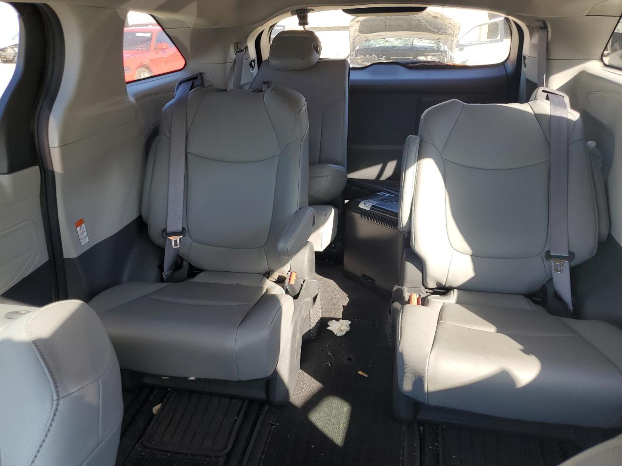 2022 TOYOTA SIENNA XLE VIN:5TDYRKEC0NS098524