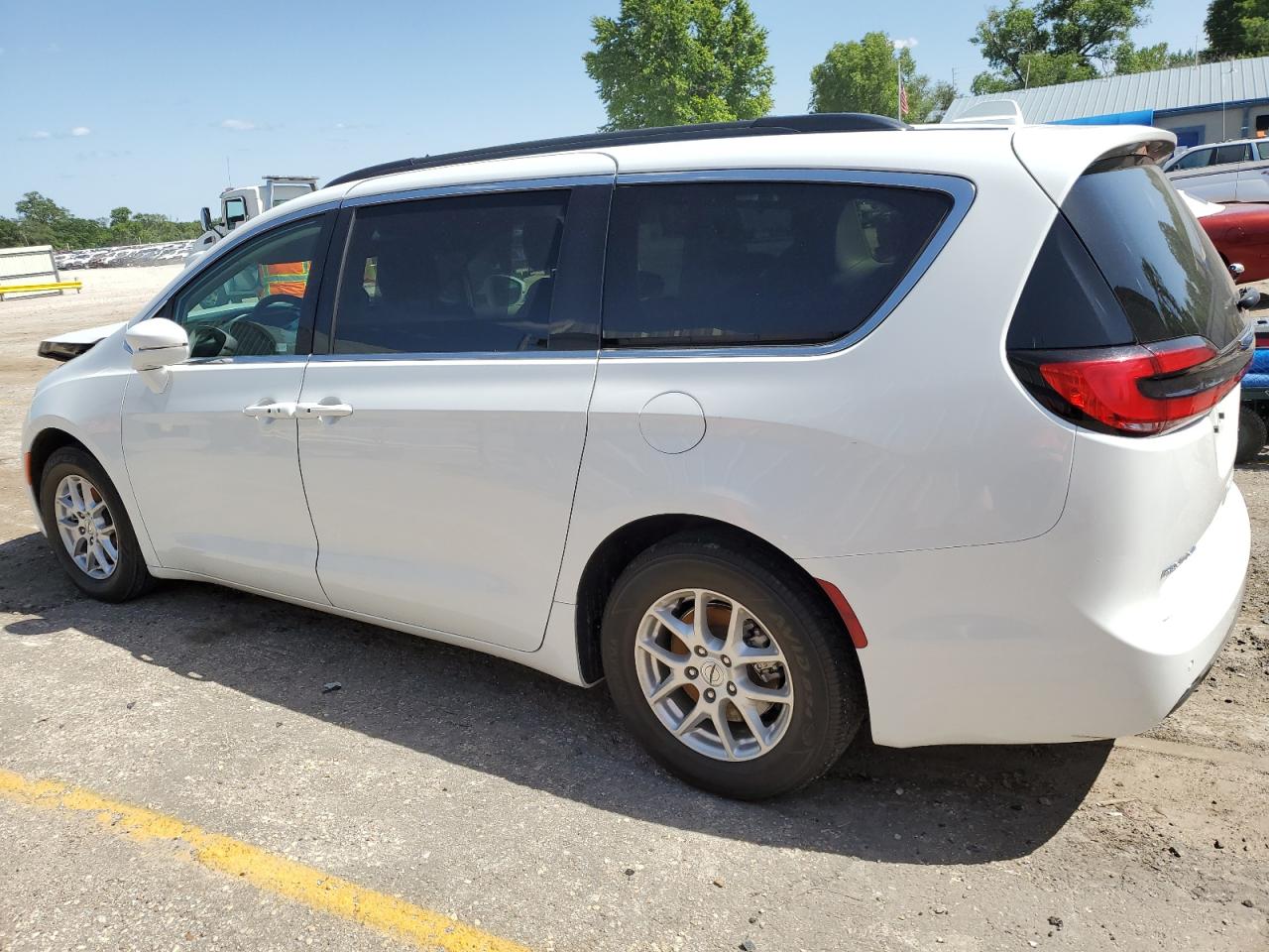 2022 CHRYSLER PACIFICA TOURING L VIN:2C4RC1BG0NR131540