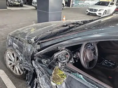 2017 Mercedes-Benz E 300 WDDZF4KB3HA090462 VIN:WDDZF4KB3HA090462