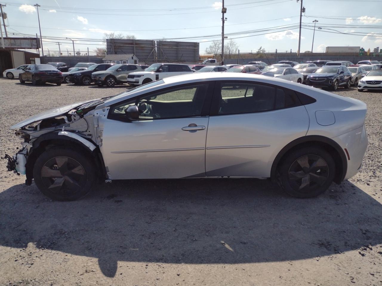 2023 TOYOTA PRIUS LE VIN:JTDACAAU7P3011315