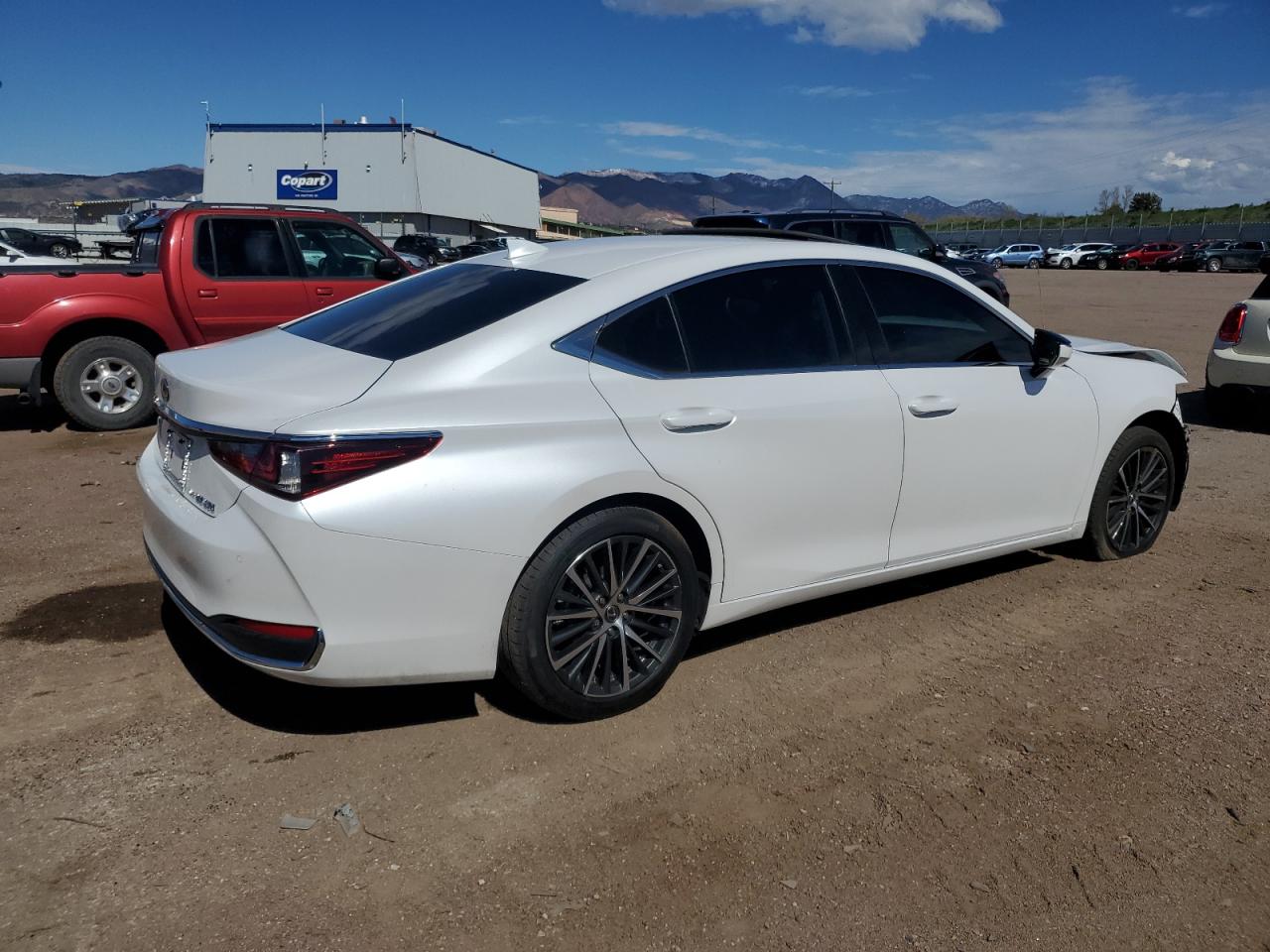 2022 LEXUS ES 250 BASE VIN:58AD11D19NU010313