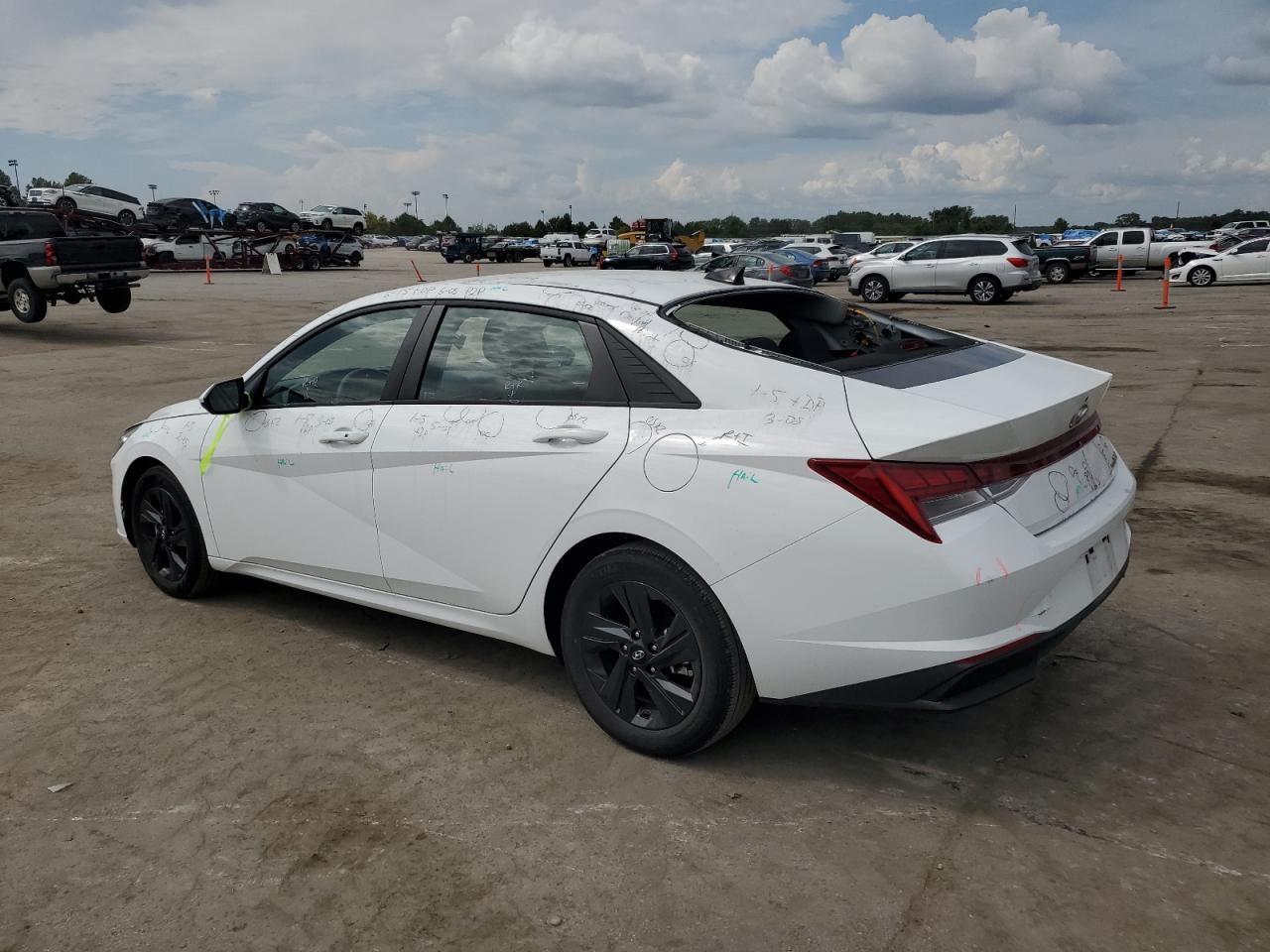 2022 HYUNDAI ELANTRA BLUE VIN:KMHLM4AJ2NU023937