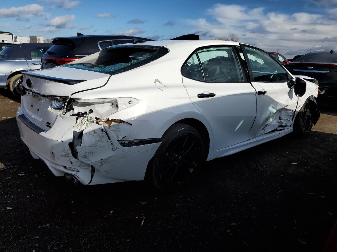 2022 TOYOTA CAMRY SE VIN:4T1T11BK8NU058562