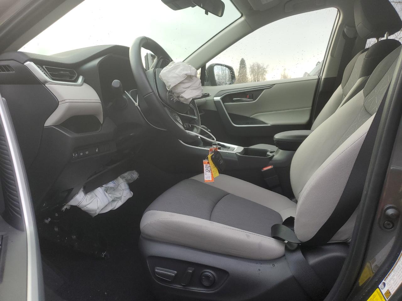 2024 TOYOTA RAV4 XLE VIN:JTMRWRFV0RD256108