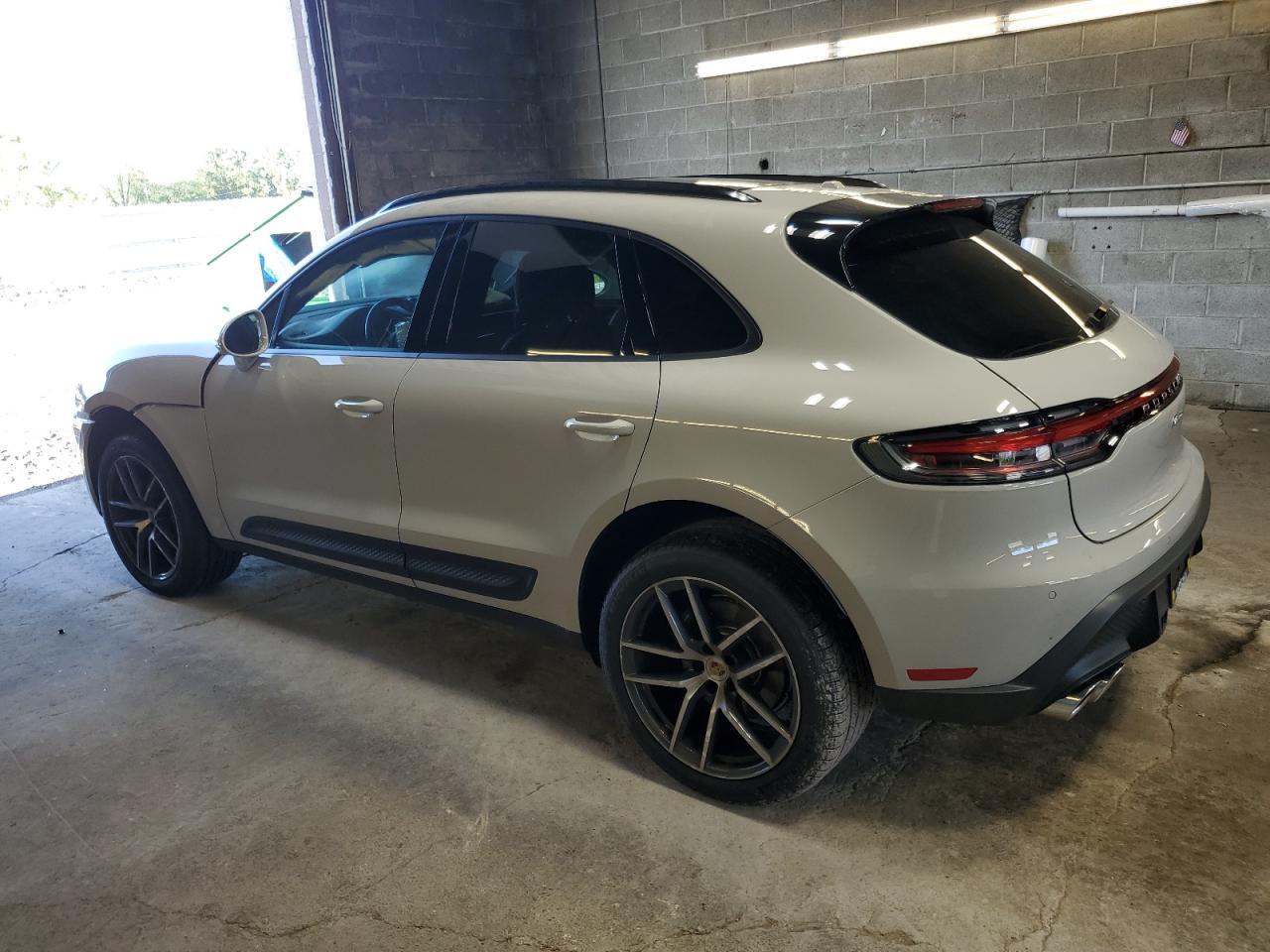 2024 PORSCHE MACAN BASE VIN:WP1AA2A51RLB02537