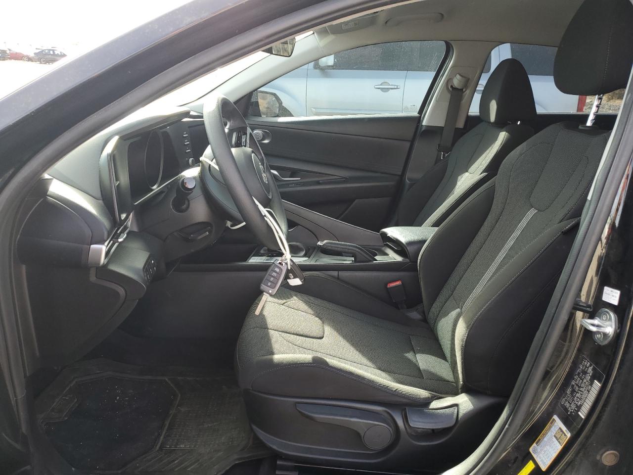 2022 HYUNDAI ELANTRA SE VIN:KMHLL4AG5NU241717
