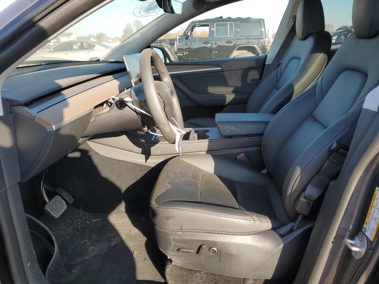 2023 TESLA MODEL Y  VIN:7SAYGDEE3PA194626