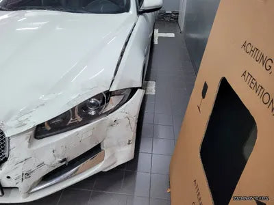 2014 Jaguar XF VIN: