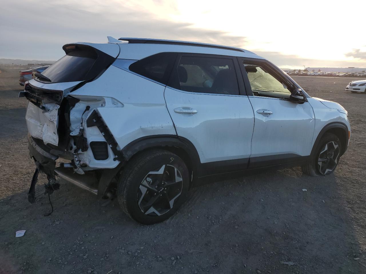 2024 KIA SELTOS EX VIN:KNDERCAAXR7631489