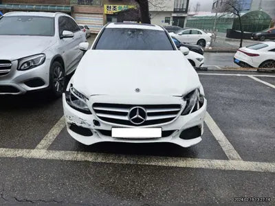 2018 Mercedes-Benz C 200 WDDWF4CB9JF615972 VIN:WDDWF4CB9JF615972