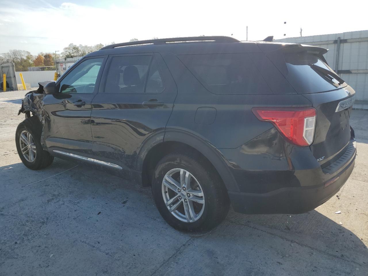 2023 FORD EXPLORER XLT VIN:1FMSK8DH8PGB52641