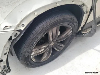 2018 Volkswagen Tiguan WVGZZZ5NZJW951403 VIN:WVGZZZ5NZJW951403