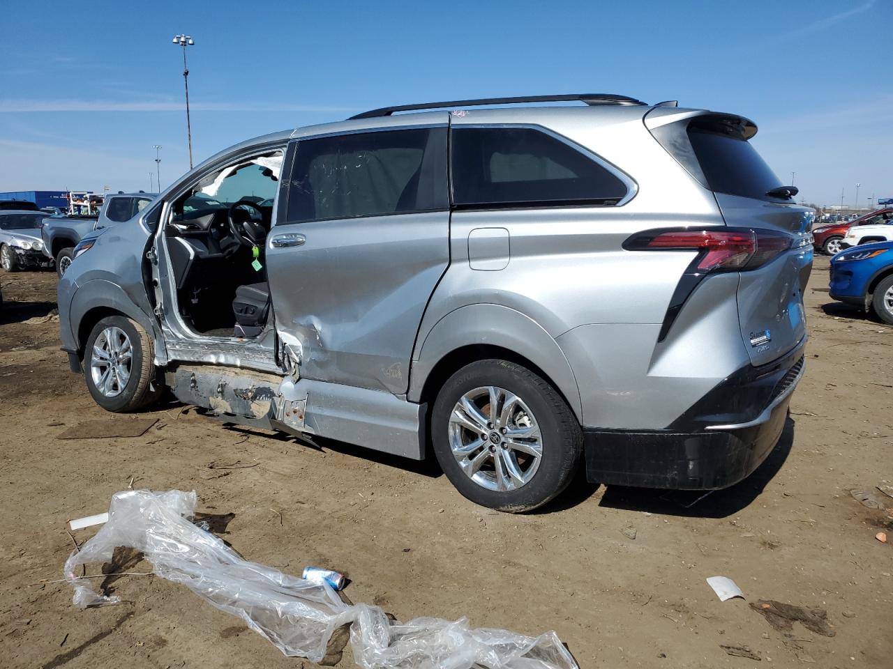 2023 TOYOTA SIENNA XSE VIN:5TDDSKFC2PS089148