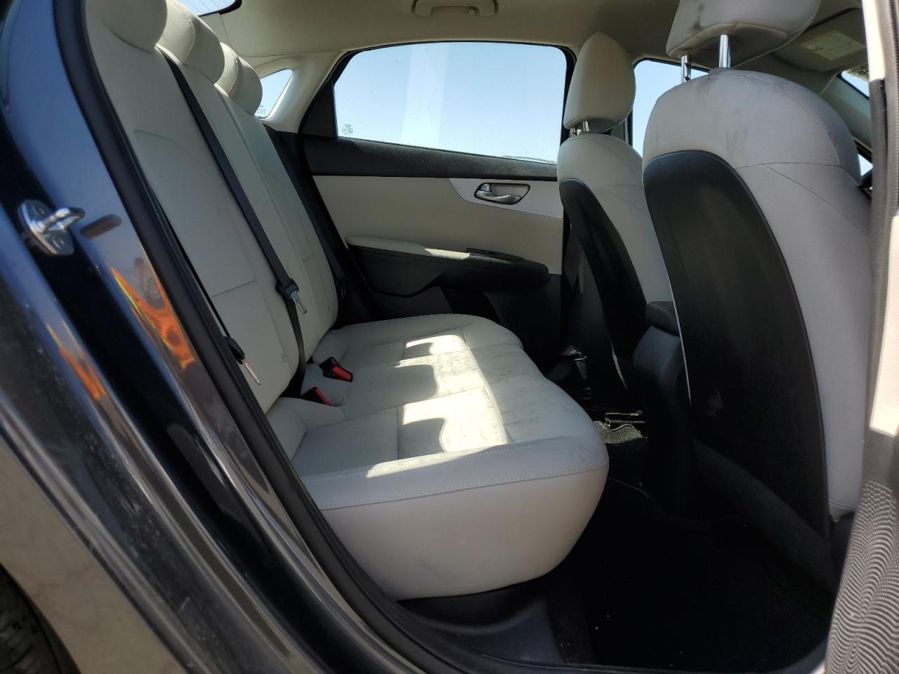 2022 KIA FORTE FE VIN:3KPF24AD2NE416613