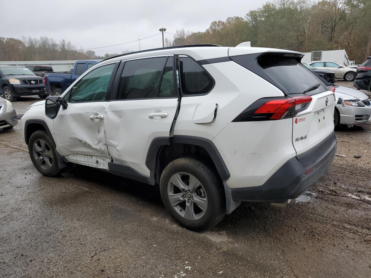 2022 TOYOTA RAV4 XLE VIN:2T3W1RFV0NC190272