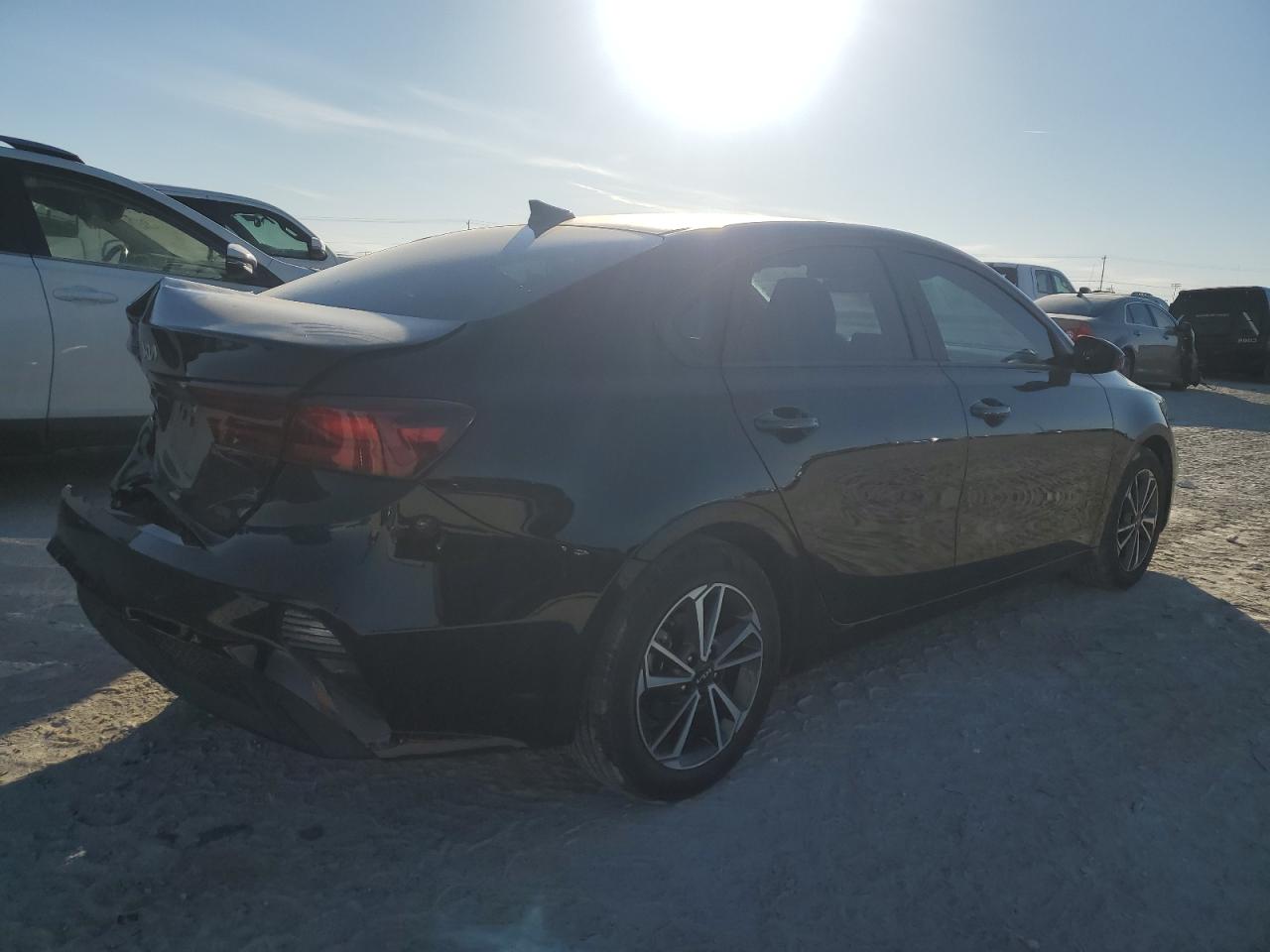 2022 KIA FORTE FE VIN:3KPF24AD5NE461867