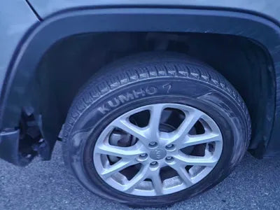 2017 Jeep Cherokee 1C4PJMCB0HW555605 VIN:1C4PJMCB0HW555605