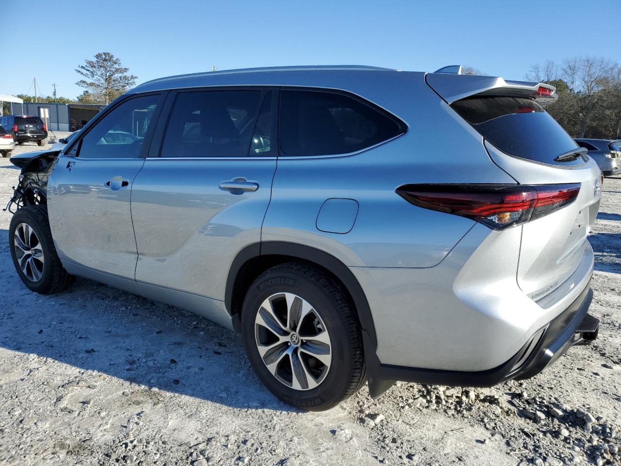 2024 TOYOTA HIGHLANDER LE VIN:5TDKDRAH0RS547446