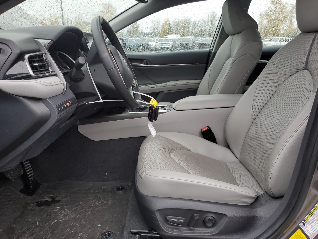 2022 TOYOTA CAMRY XLE VIN:4T1F31AK2NU573159