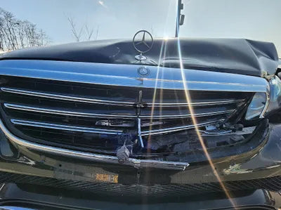 2016 Mercedes-Benz E 300 VIN: