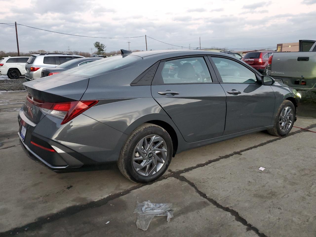 2024 HYUNDAI ELANTRA SEL VIN:KMHLM4DG2RU818024