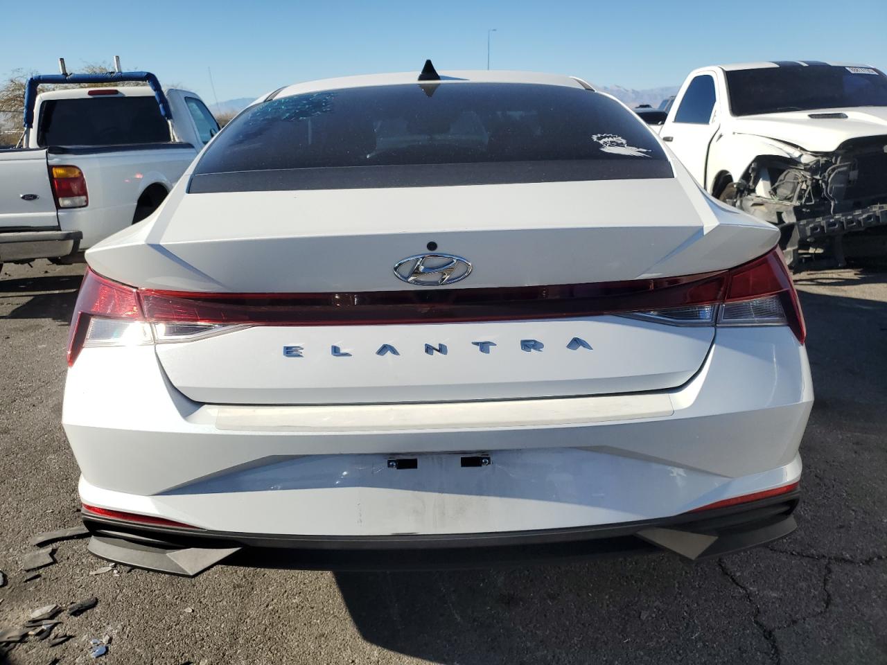 2022 HYUNDAI ELANTRA SEL VIN:5NPLM4AG5NH082743