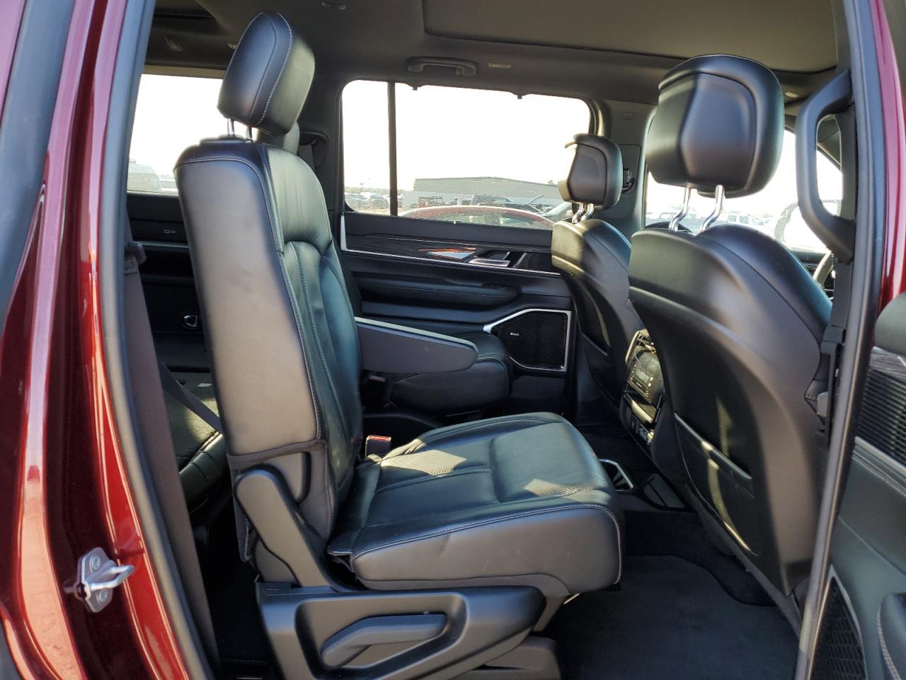 2022 JEEP WAGONEER SERIES III VIN:1C4SJUDT4NS109333