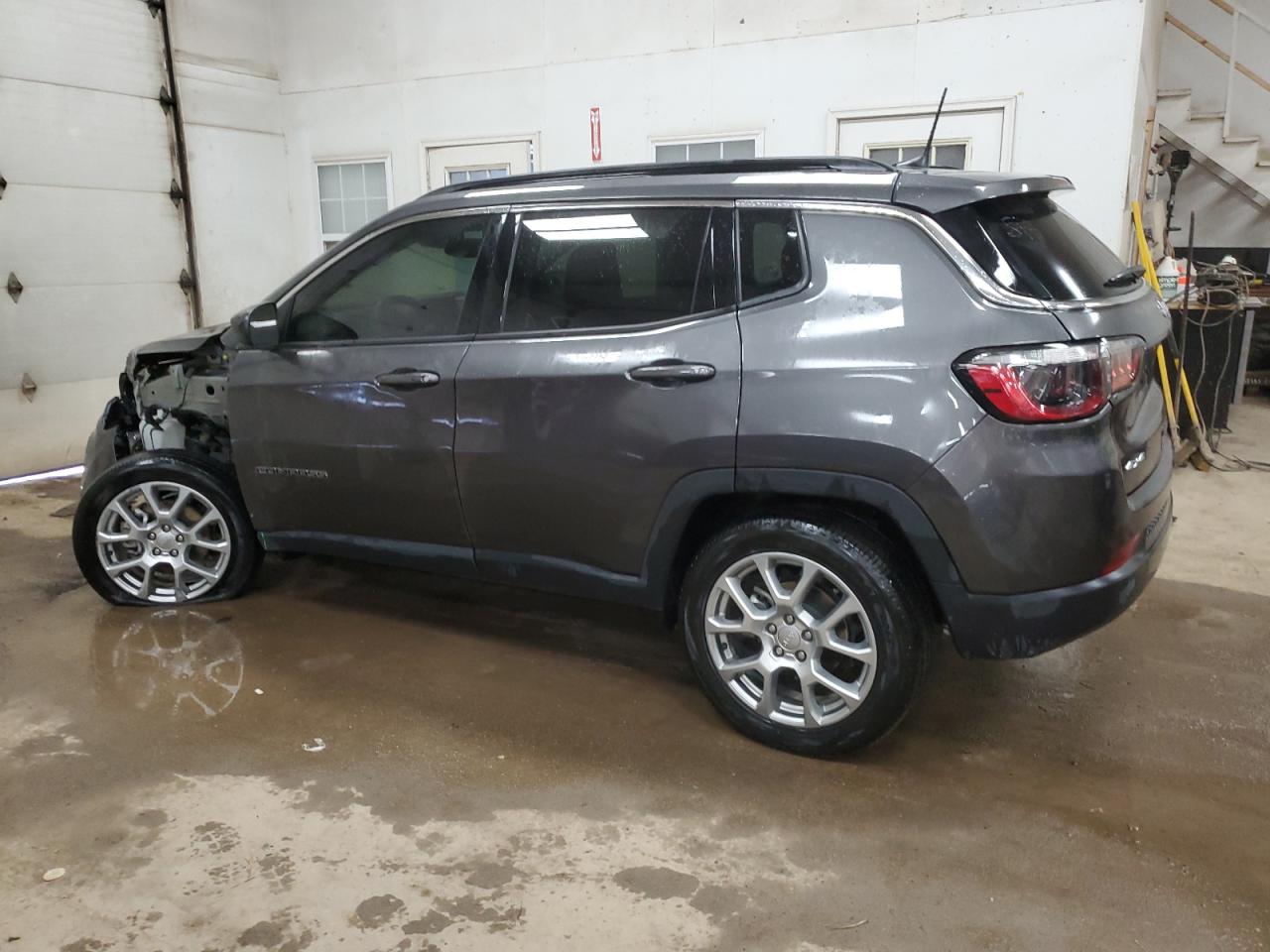 2022 JEEP COMPASS LATITUDE LUX VIN:3C4NJDFB6NT200748