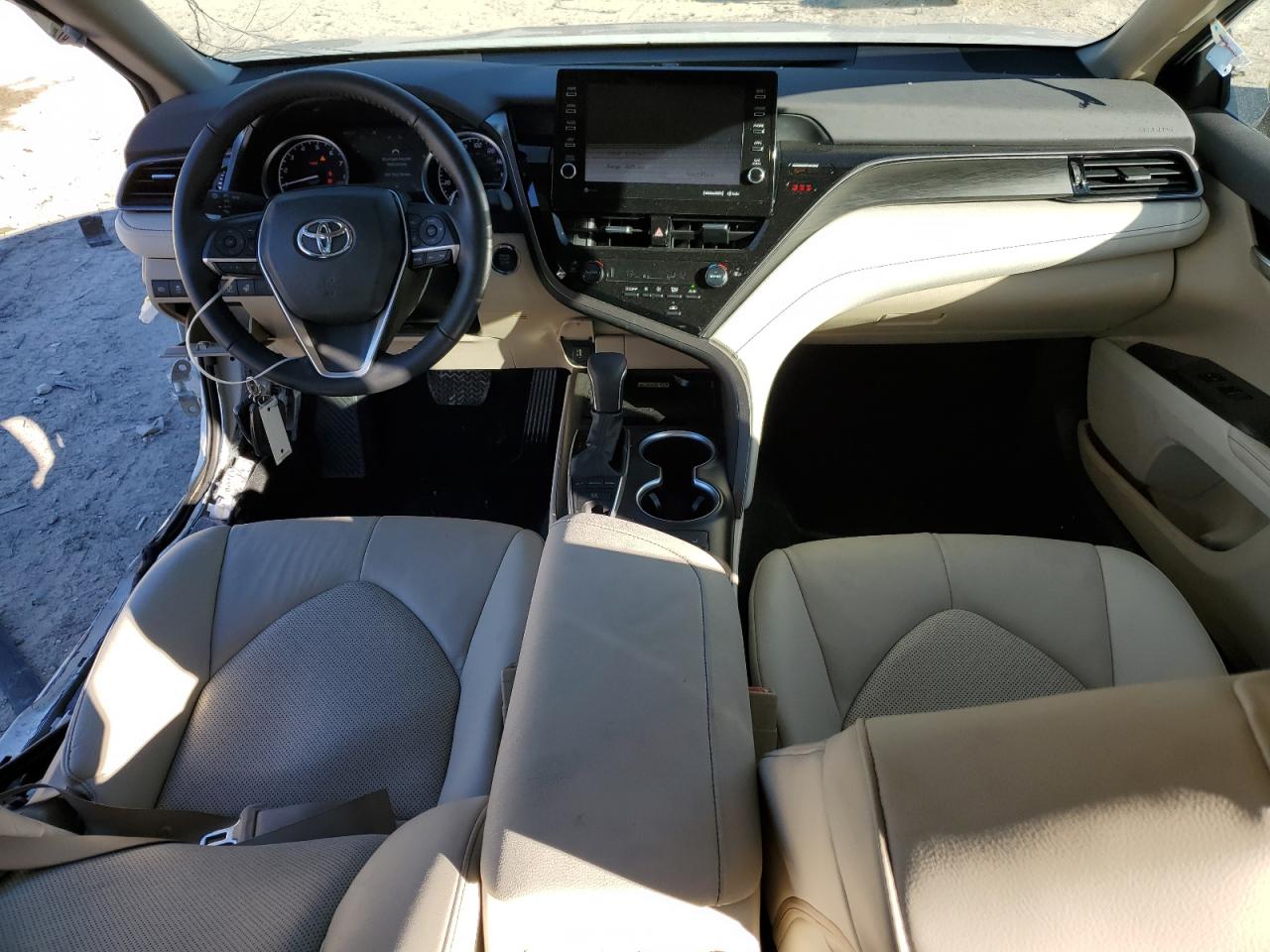 2022 TOYOTA CAMRY XLE VIN:4T1F11BK9NU065033