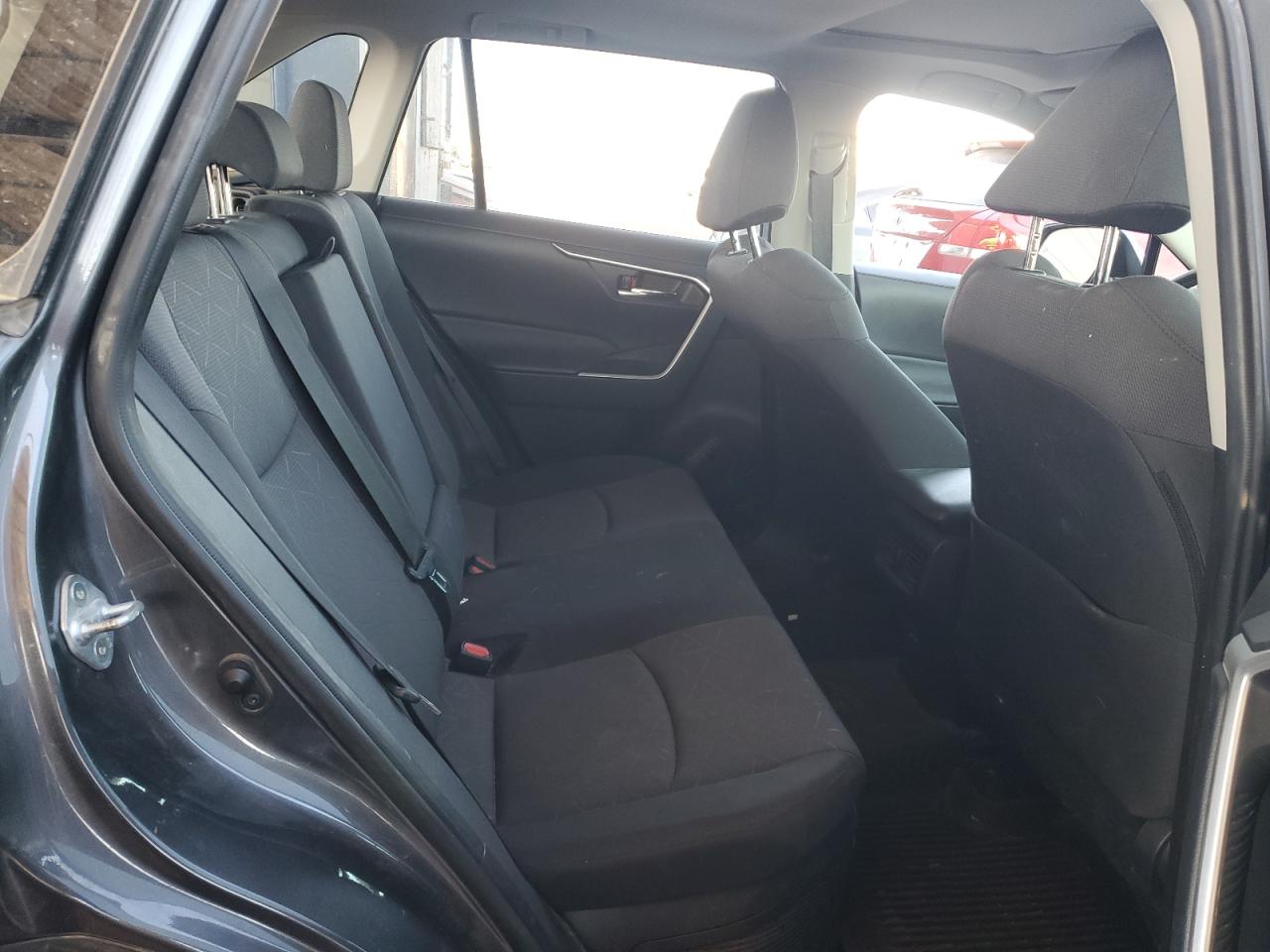 2022 TOYOTA RAV4 XLE VIN:JTMRWRFV3ND147216