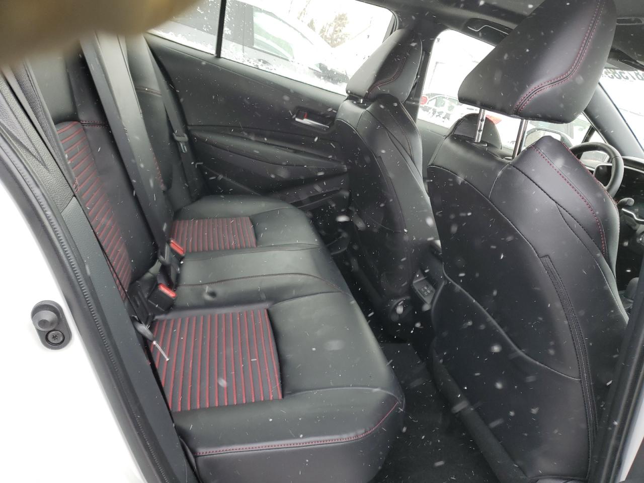 2024 TOYOTA COROLLA LE VIN:JTDBDMHE2RJ010511