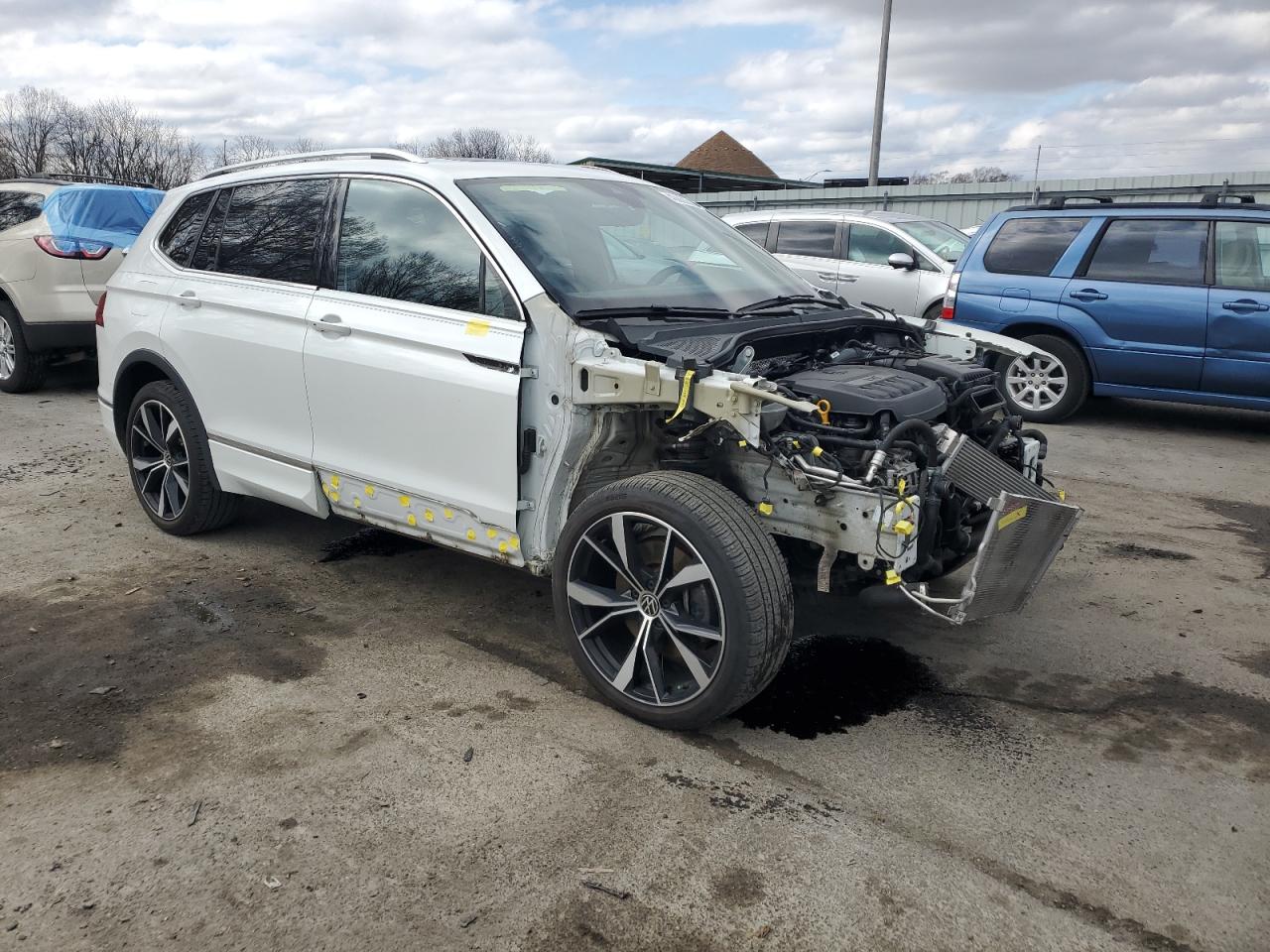 2022 VOLKSWAGEN TIGUAN SEL R-LINE VIN:3VV4B7AX0NM044375