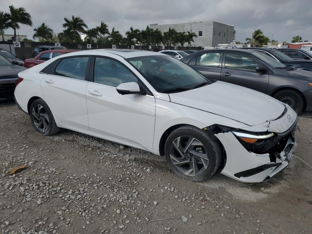 2024 HYUNDAI ELANTRA LIMITED VIN:KMHLP4DG5RU822186