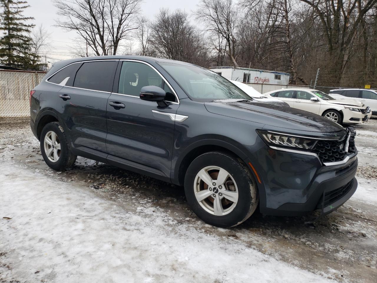 2022 KIA SORENTO LX VIN:5XYRG4LC4NG115654