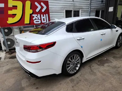 2018 Kia K5 VIN: