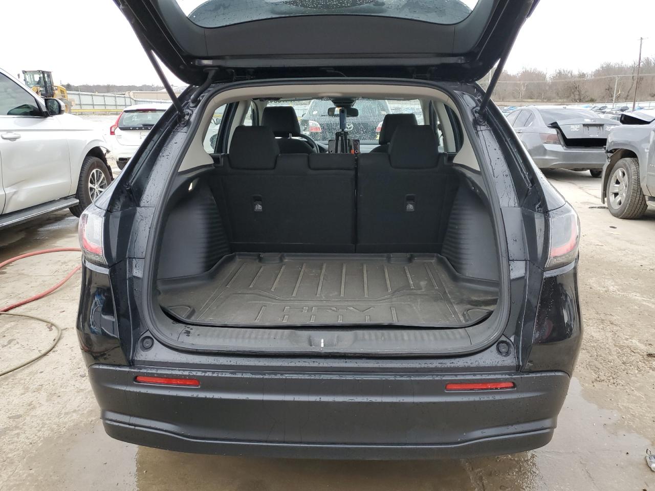 2023 HONDA HR-V LX VIN:3CZRZ2H36PM720072