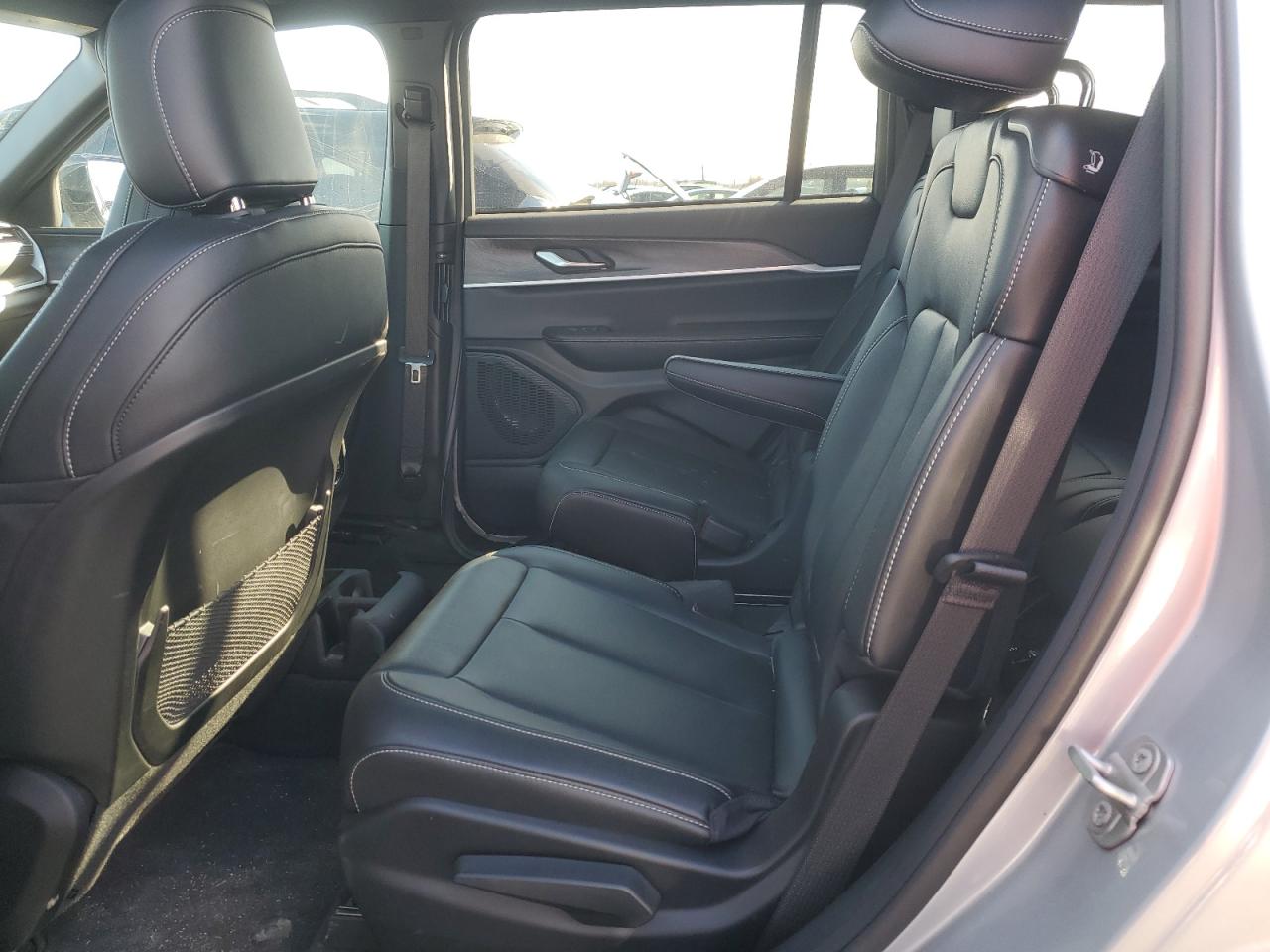 2024 JEEP GRAND CHEROKEE L LIMITED VIN:1C4RJKBG3R8523991