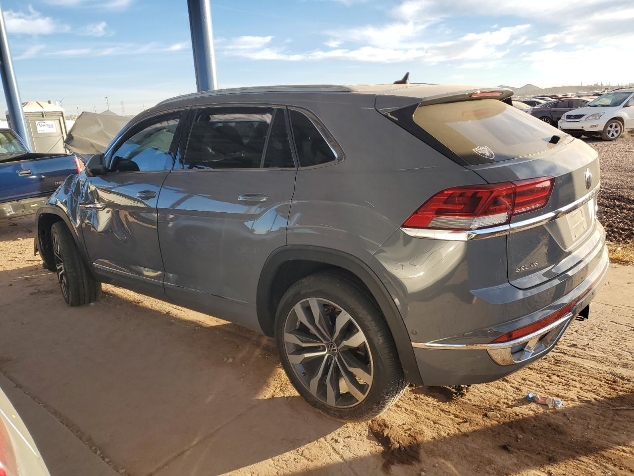 2022 VOLKSWAGEN ATLAS CROSS SPORT SEL PREMIUM R-LINE VIN:1V2FE2CA3NC231068