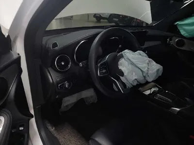 2021 Mercedes-Benz GLC 300 VIN: