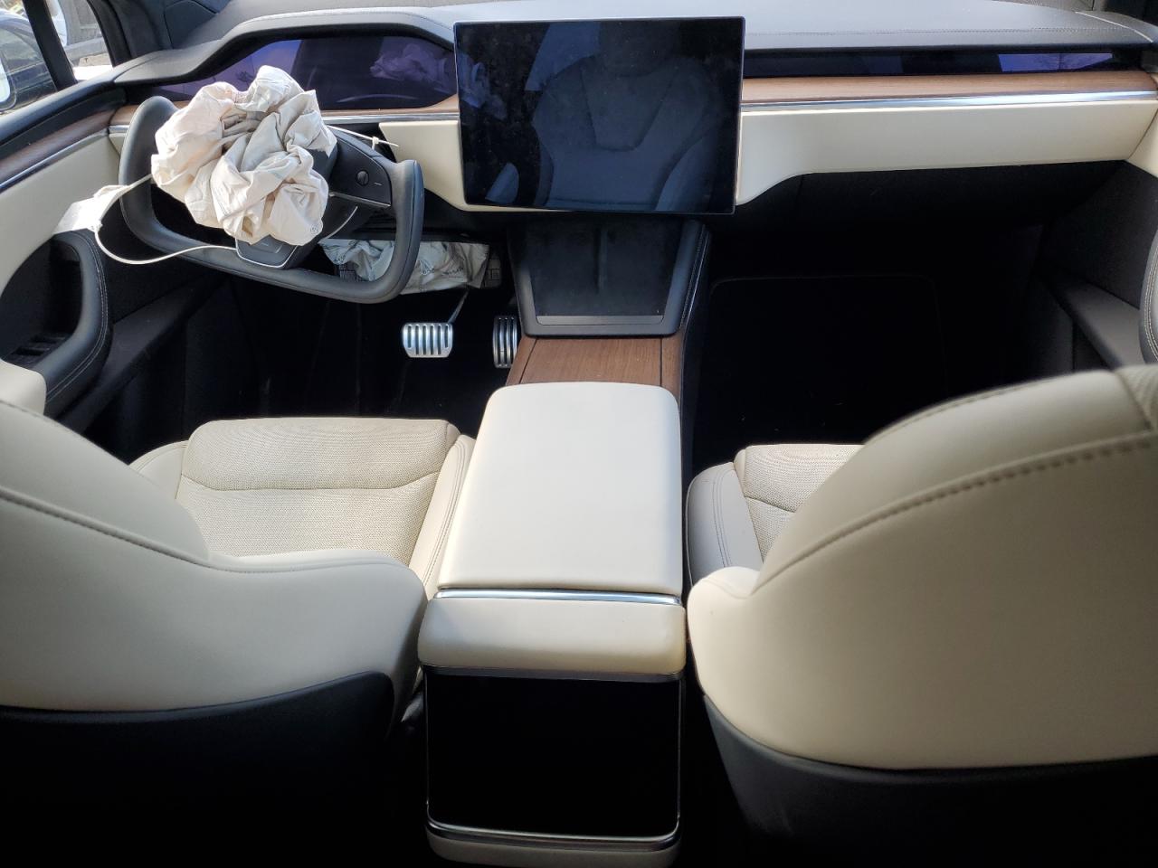 2022 TESLA MODEL X  VIN:7SAXCAE54NF351943