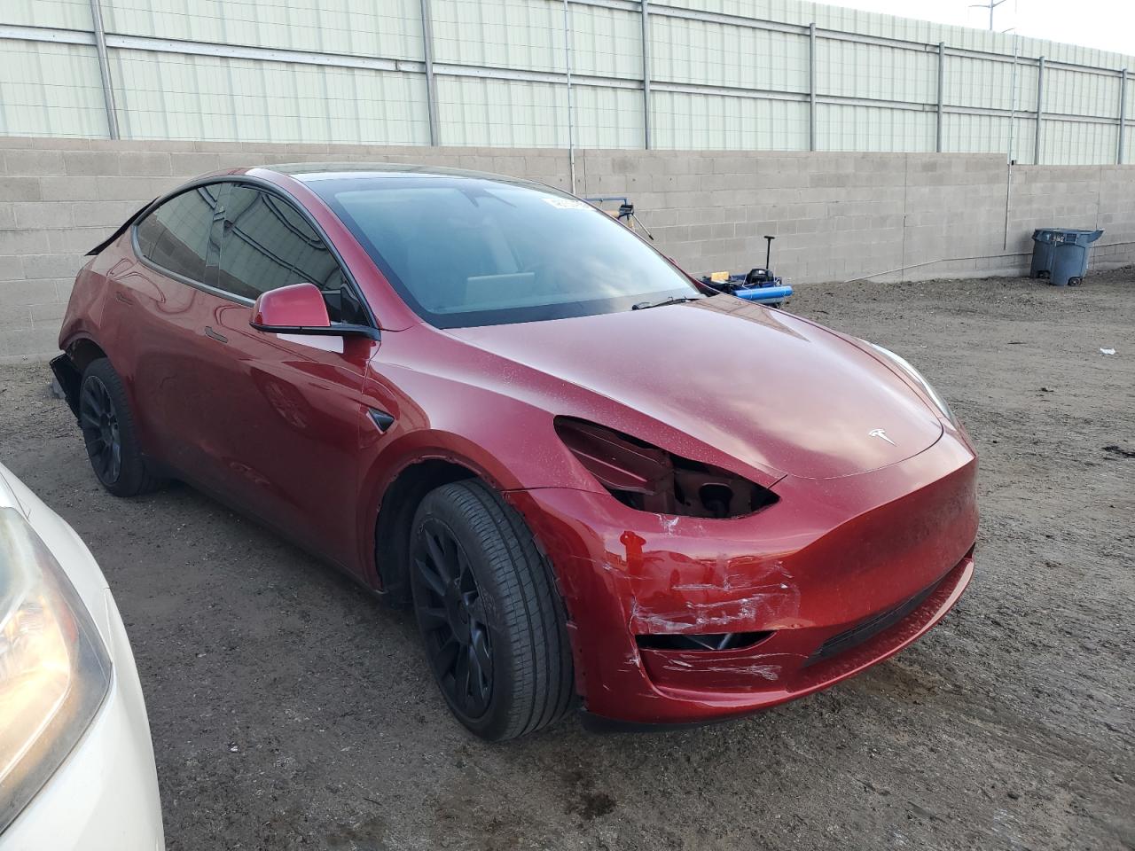 2024 TESLA MODEL Y  VIN:7SAYGDEE4RA240502
