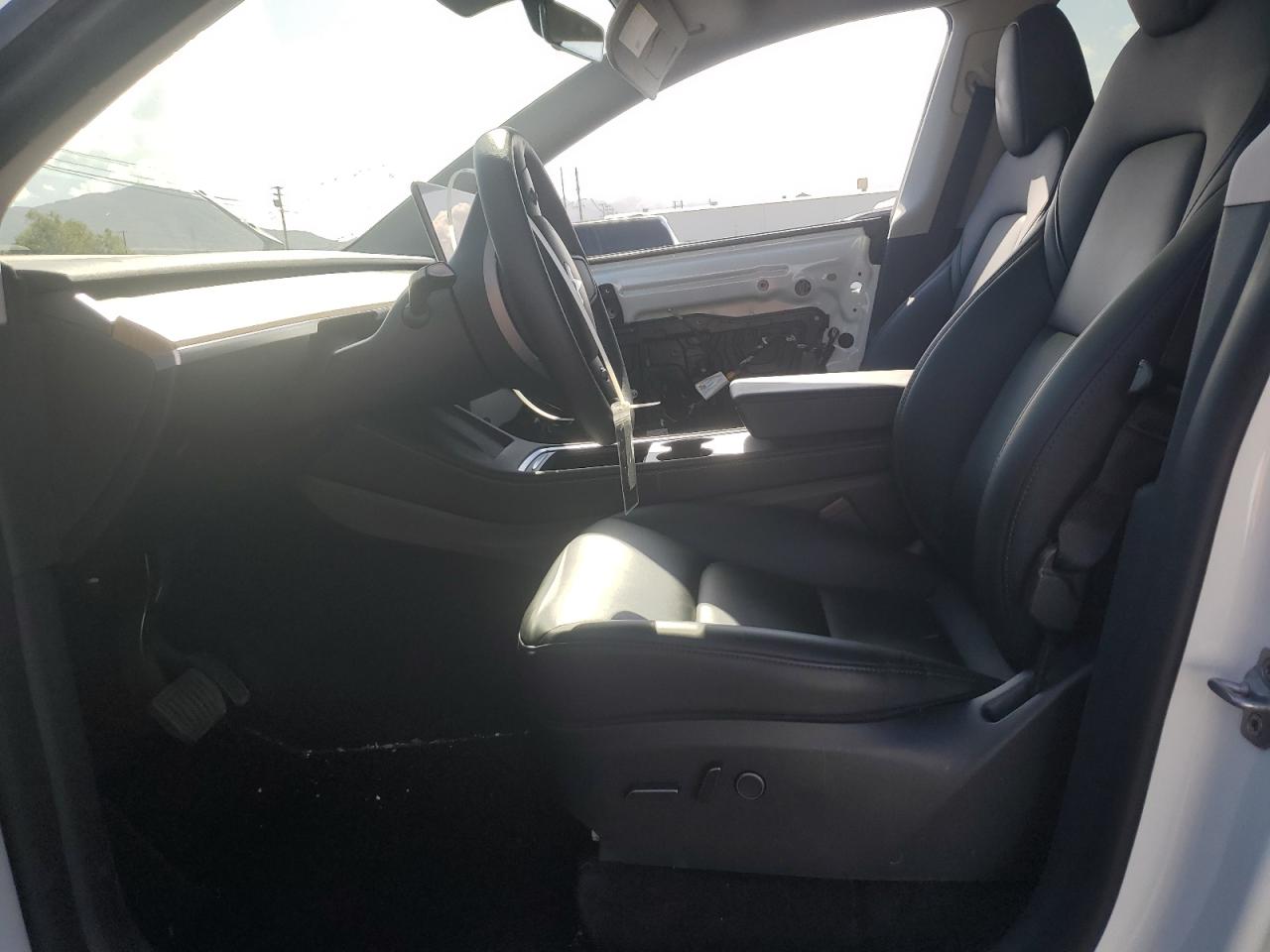 2023 TESLA MODEL Y  VIN:7SAYGDEE3PA108330