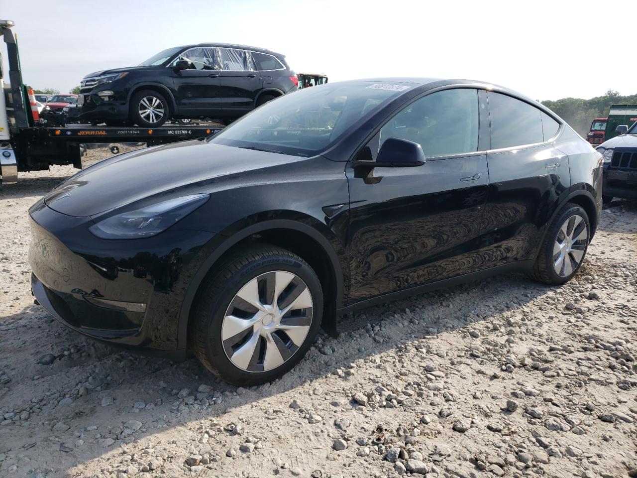 2024 TESLA MODEL Y  VIN:7SAYGDEE4RA216586