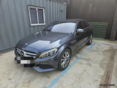 2016 Mercedes-Benz C 220 VIN: