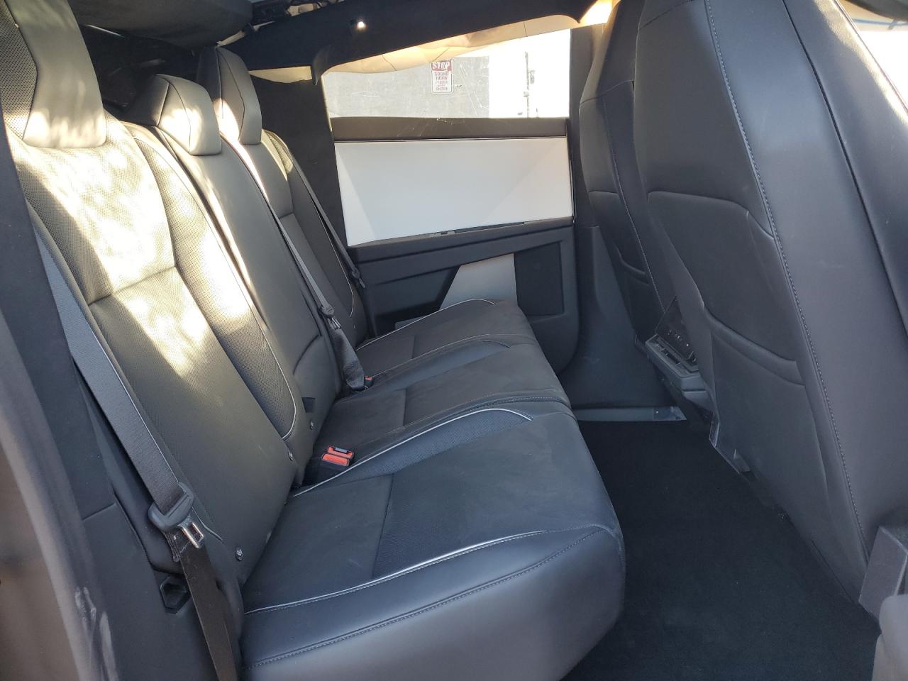 2024 TESLA CYBERTRUCK  VIN:7G2CEHEE3RA017028