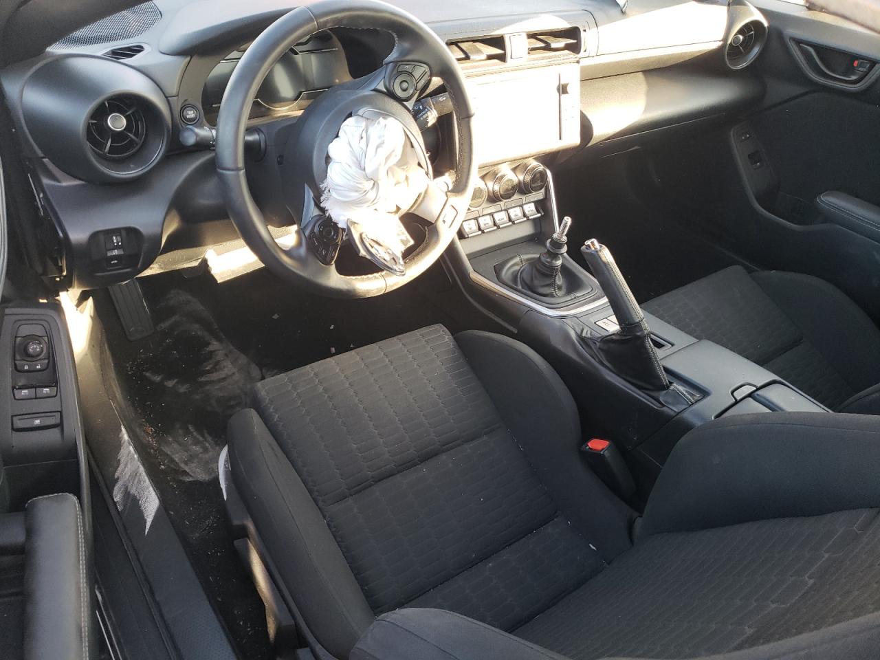 2023 TOYOTA GR 86  VIN:JF1ZNBB18P9757752