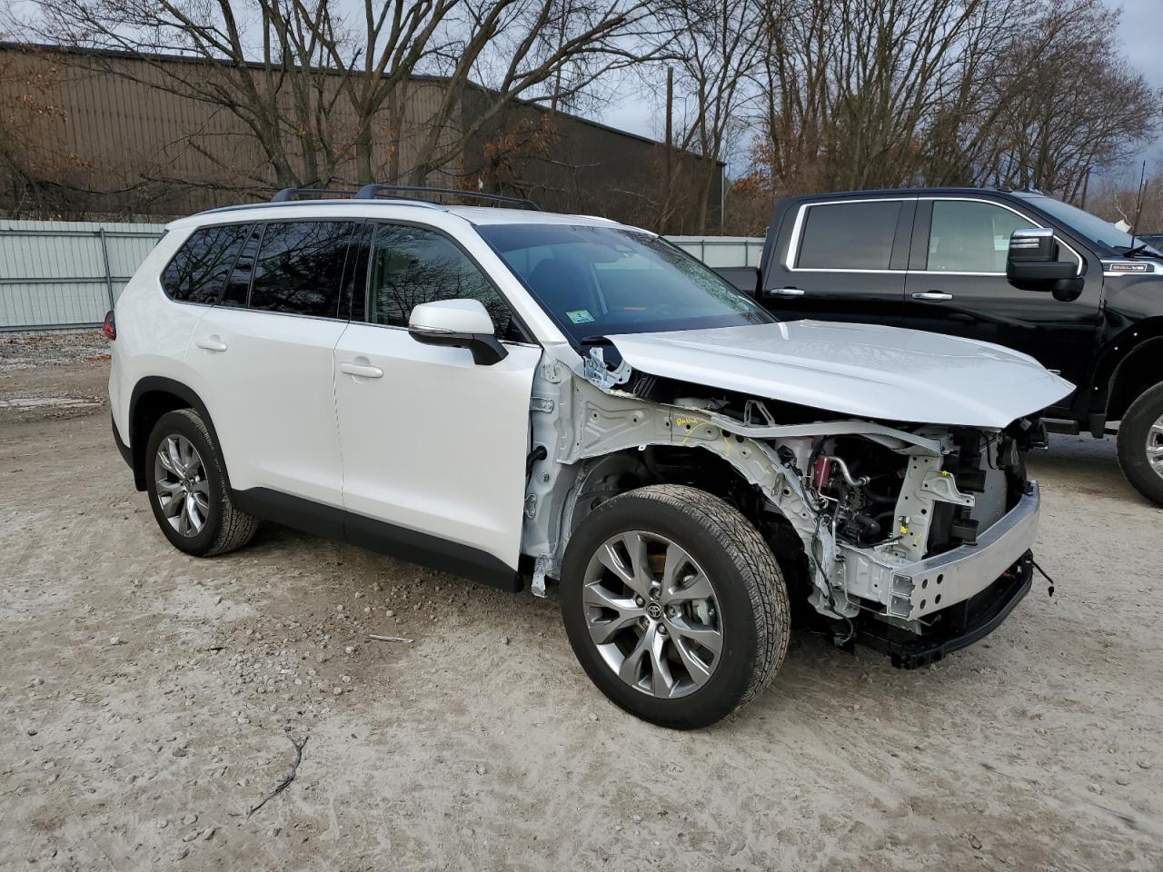 2024 TOYOTA GRAND HIGHLANDER XLE VIN:5TDAAAB59RS040670