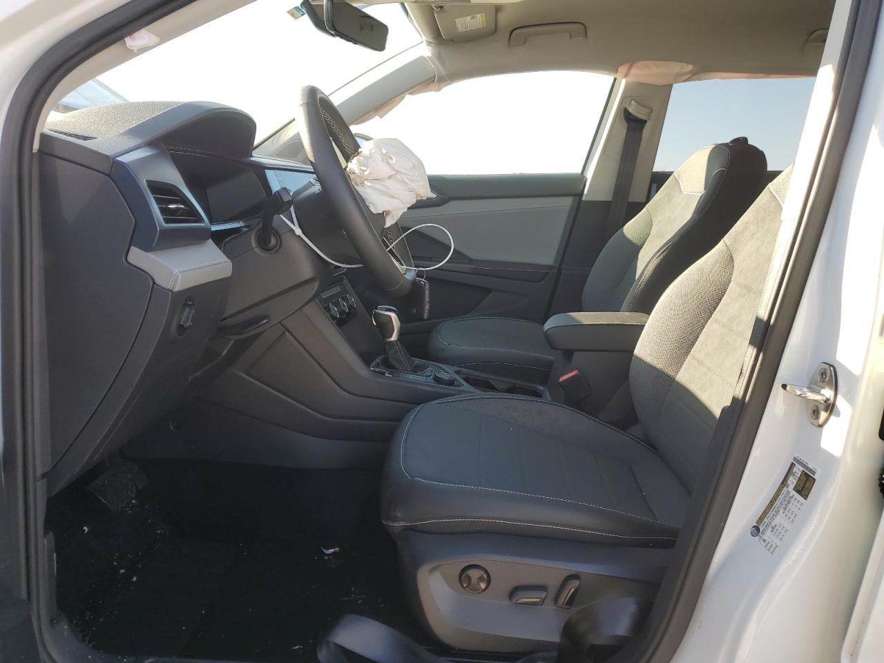 2024 VOLKSWAGEN TAOS SE VIN:3VVUX7B25RM039795