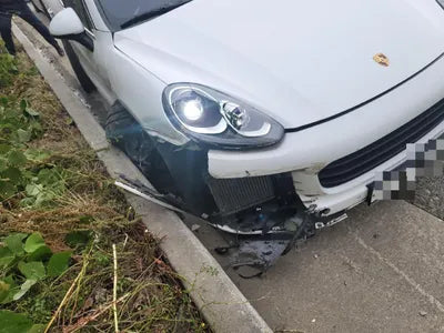 2015 Porsche Cayenne VIN: