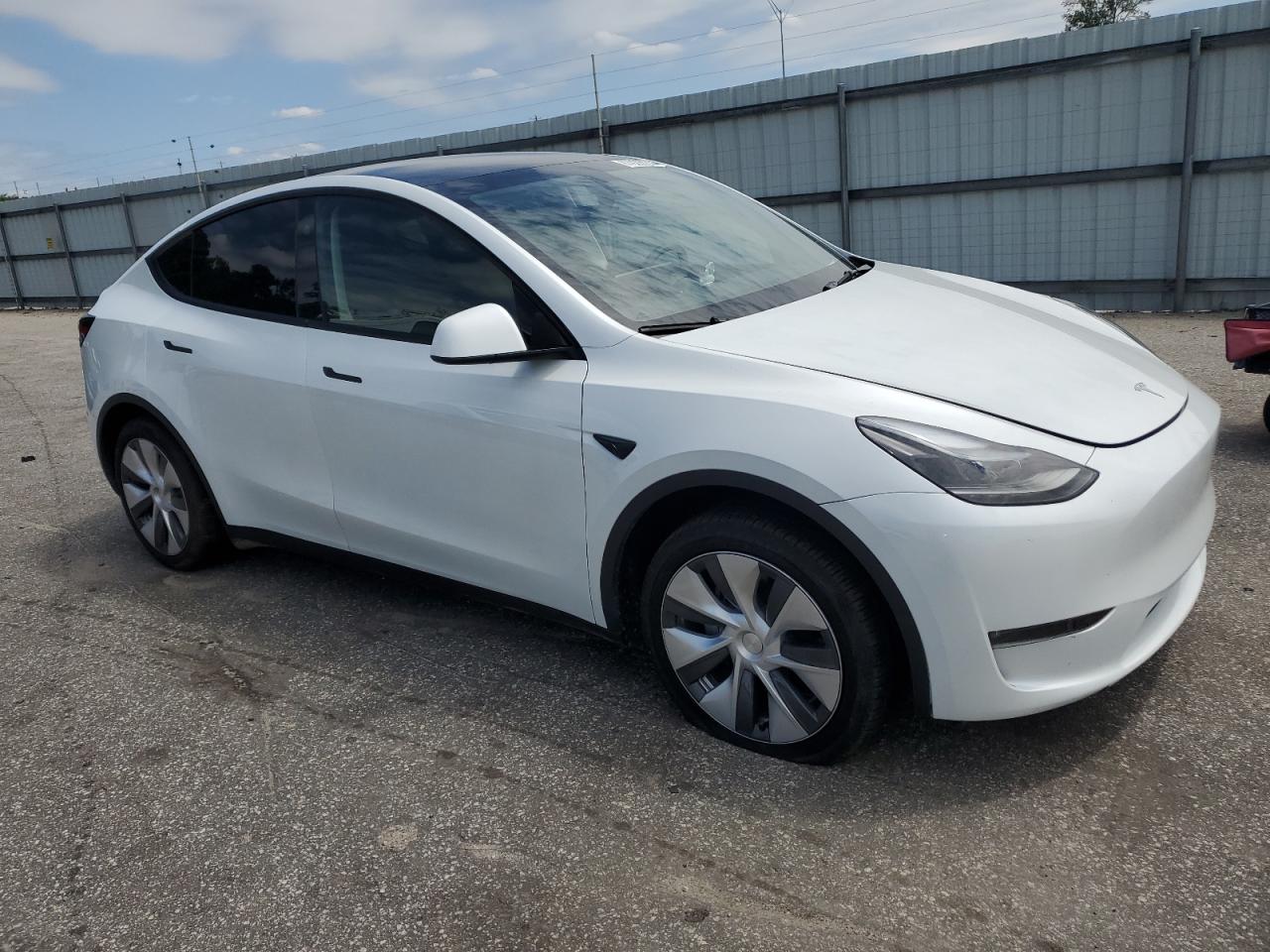 2023 TESLA MODEL Y  VIN:7SAYGDEE6PA204677